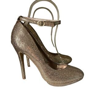 Steve Madden Adelea Shiny Gold Mary Jane Platform Heels Flirty Cocktail Party